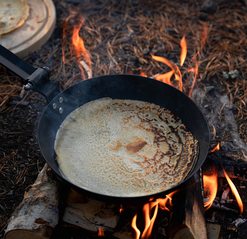 Hiiliteräs retkipannu, kokoontaitettava hiiliteräs 42 cm