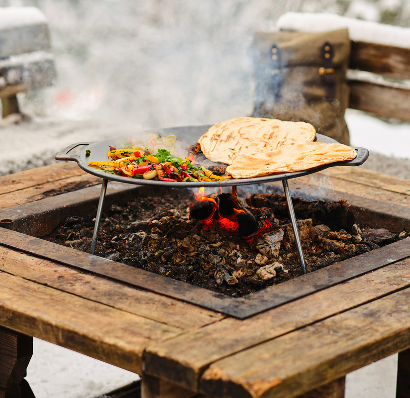 Stekhäll med ben Varmvalsat stål 48 cm