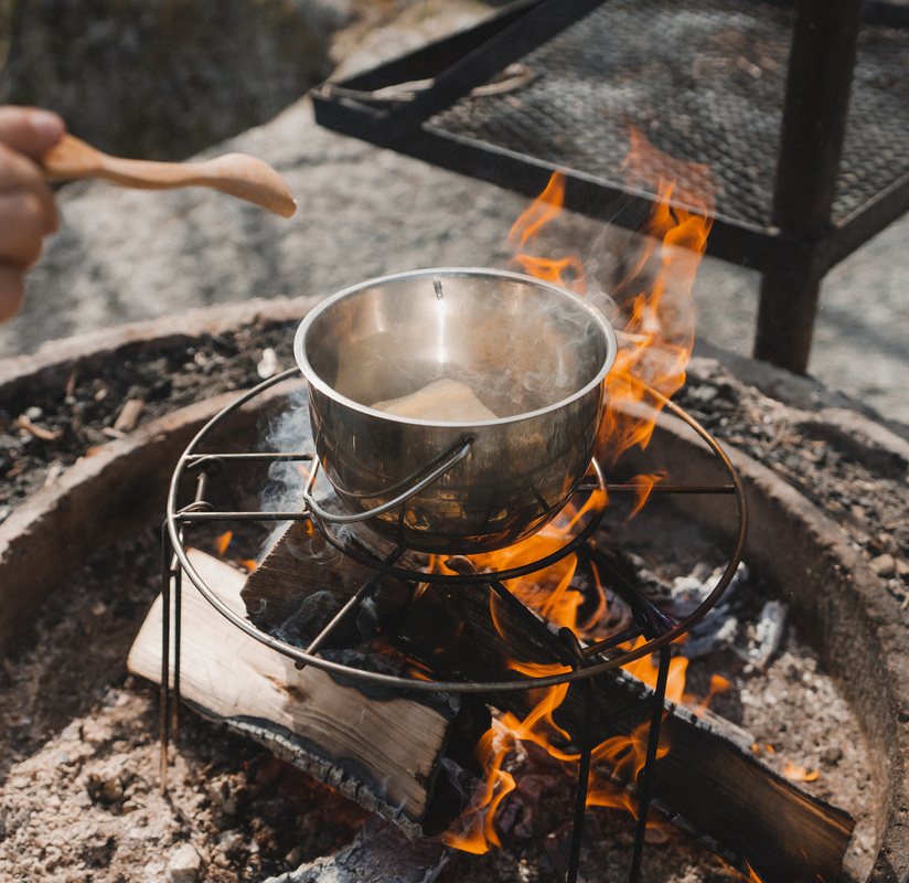 Keittotaso nuotiopannuille ruostumaton